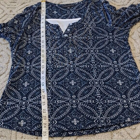 Classic edition navy floral shirt Medium @E - Picture 2 of 10